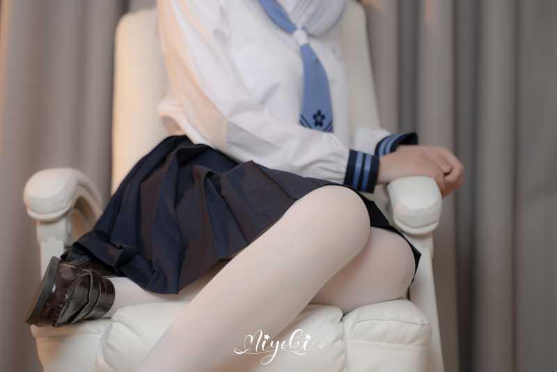 铃木美咲 神里绫华喜茶Jk [28P+1V/2.3G]