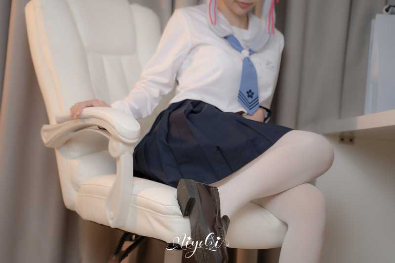 铃木美咲 神里绫华喜茶Jk [28P+1V/2.3G]