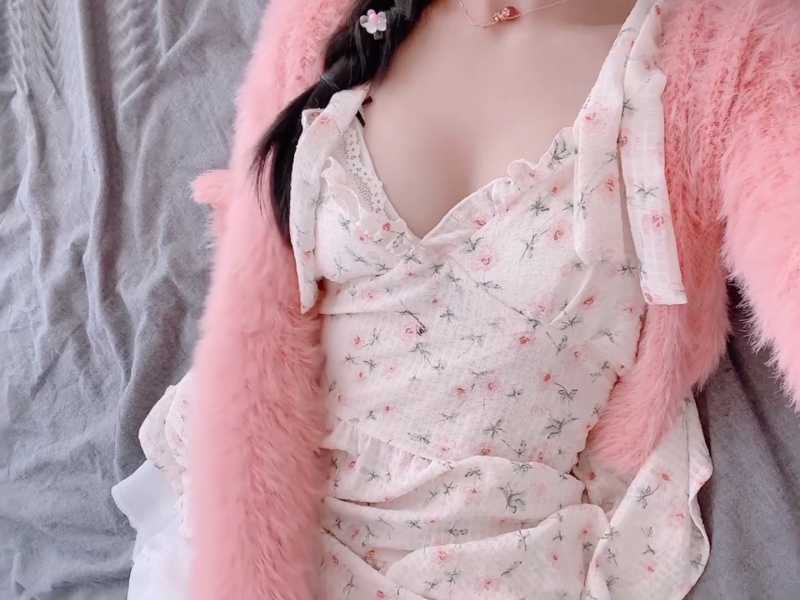 芋圆呀呀 粉袖花裙 [1V/1.61G]