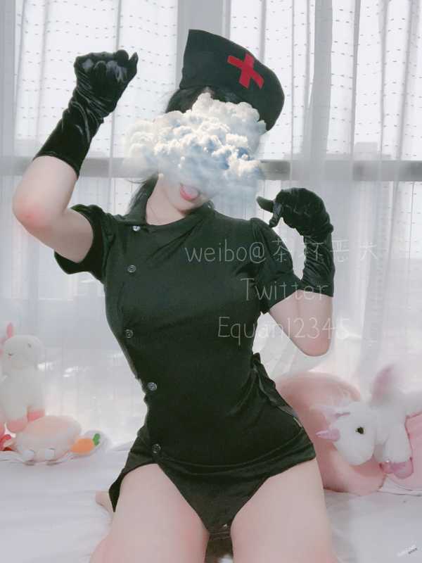 恶犬 堕落的黑护士 [29P+3V/699M]