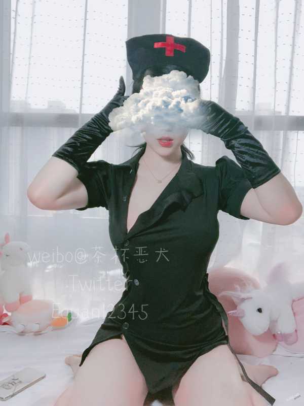 恶犬 堕落的黑护士 [29P+3V/699M]