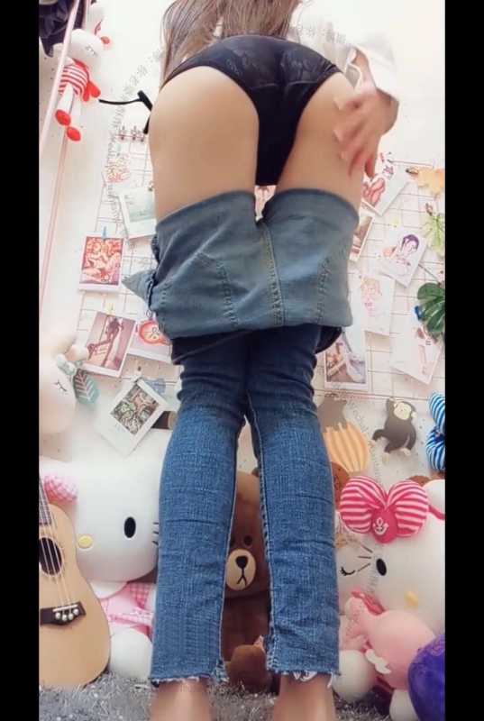 麻酥酥哟 白制服牛仔裤 [1V/756M]