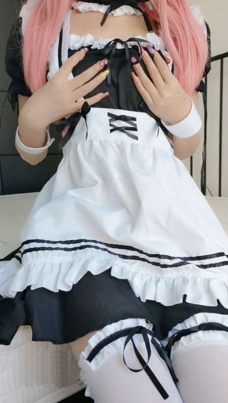 萌白酱 (一口幼桃) 白丝女仆 [2V/1.41G]