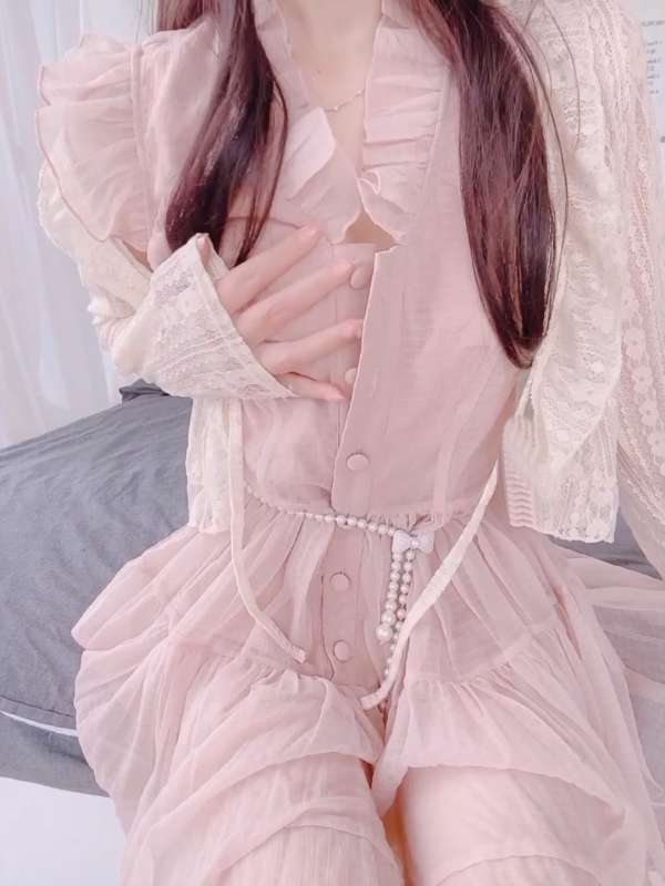 芋圆呀呀 粉色淑女连衣裙 [1V/1.53G]