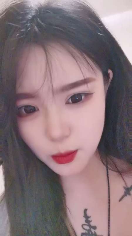 纹身漂亮妹子 陪小月看烟花 [1V/1.23G]