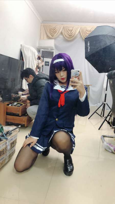 白烨 学姐校服自拍 [26V/58.5M]