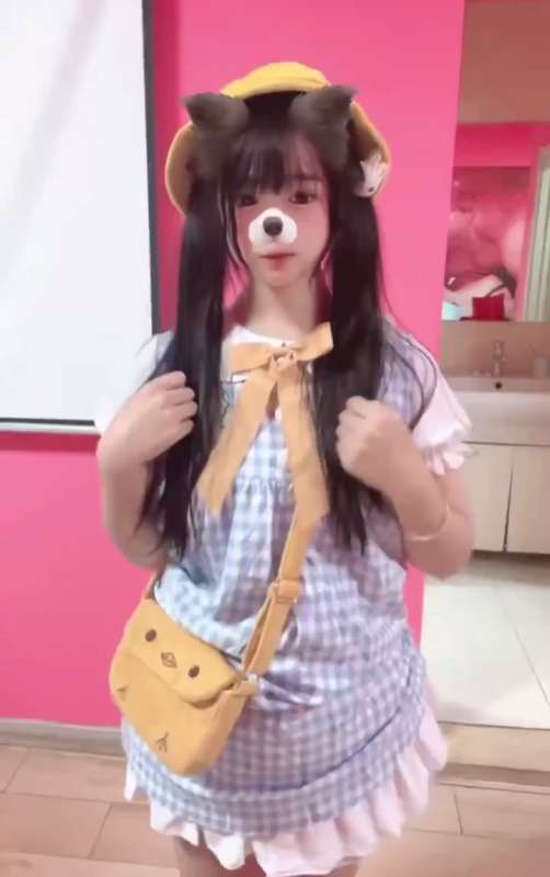 可爱反差萌妹子 韵酱 定制作合集 [59V/1.1G]