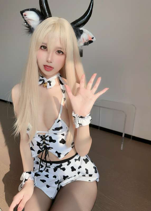 高人气coser 布丁大法 新作三套 [341P+8V/1.75G]