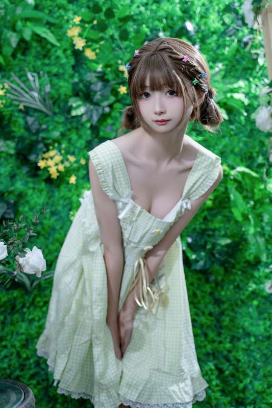 高质量coser 花音栗子(金鱼kinngyo)视图新作四套 [268P+8V/1.84G]