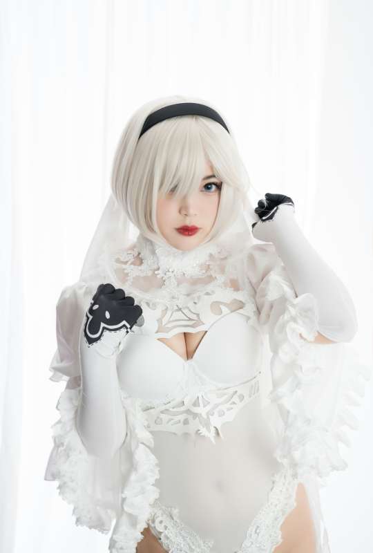 白烨 2b 黑白 [131P/563M]