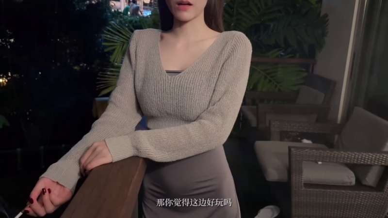 萌妹白虎网红水冰月剧情片合集 [4V/1.71G]