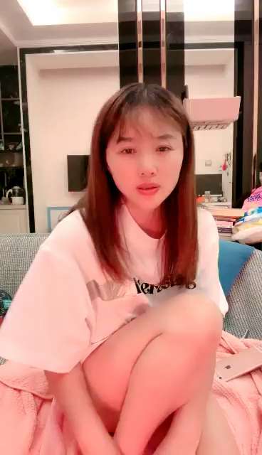 反差女神女演员尺度秀 [5V/1.44G]