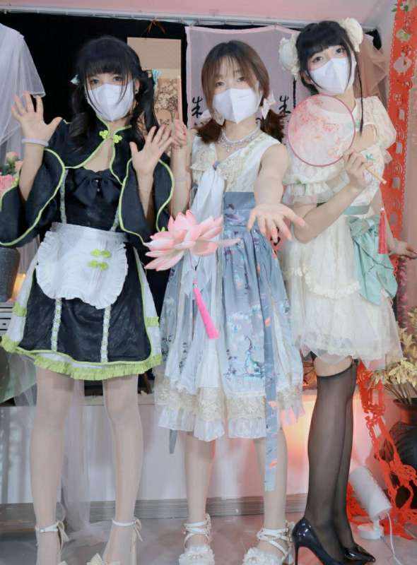 极品网红Miao喵酱小简奶糊2024合体拜年 [95P+1V/1.36G]