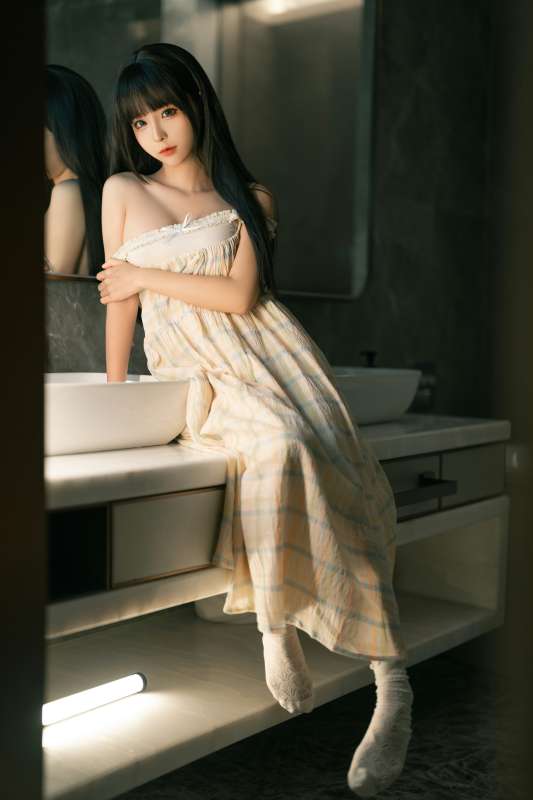 高质量coser蠢沫沫近期新作十二套 [436P/4.28G]