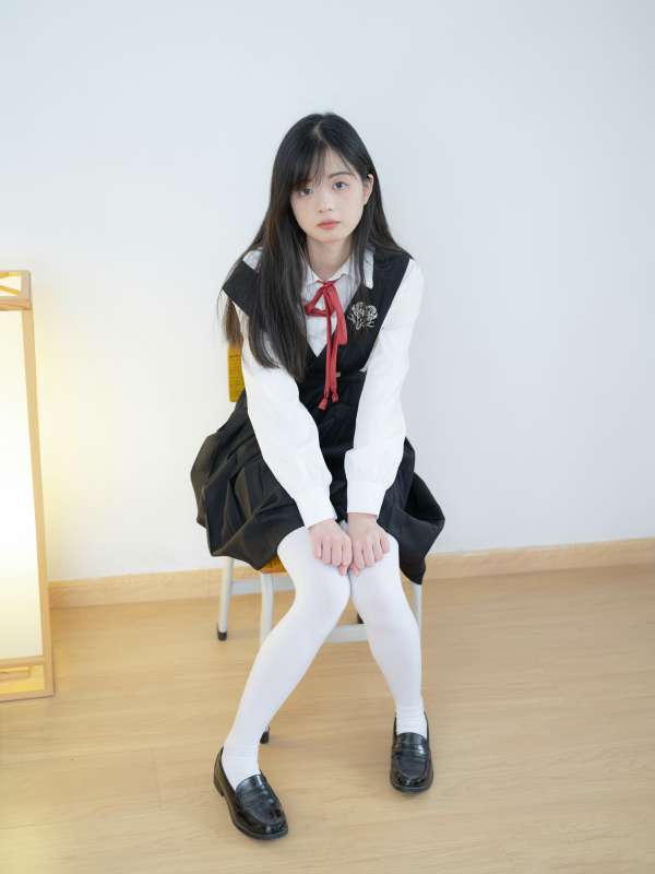 少女秩序晞可束缚衣 [124P+1V/1.54G]