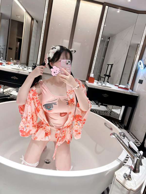 网红呆呆酱私拍视图合集 [126P+108V/666M]