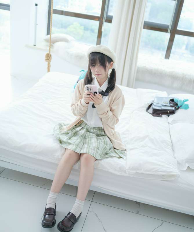 少女秩序超级VIP小鱼绿格JK [158P+1V/1.2G]