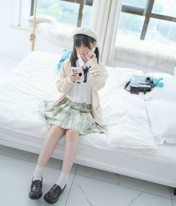 少女秩序超级VIP小鱼绿格JK [158P+1V/1.2G]