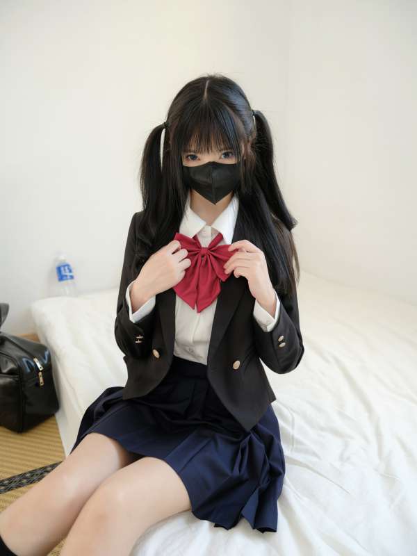 紧急企划见希JK [84P+1V/439M]