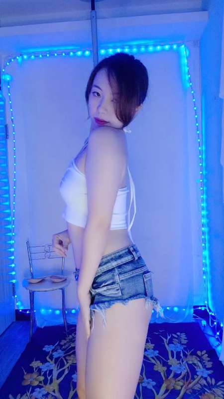 钢管舞女郎小飘飘直播舞蹈 [1V/573M]