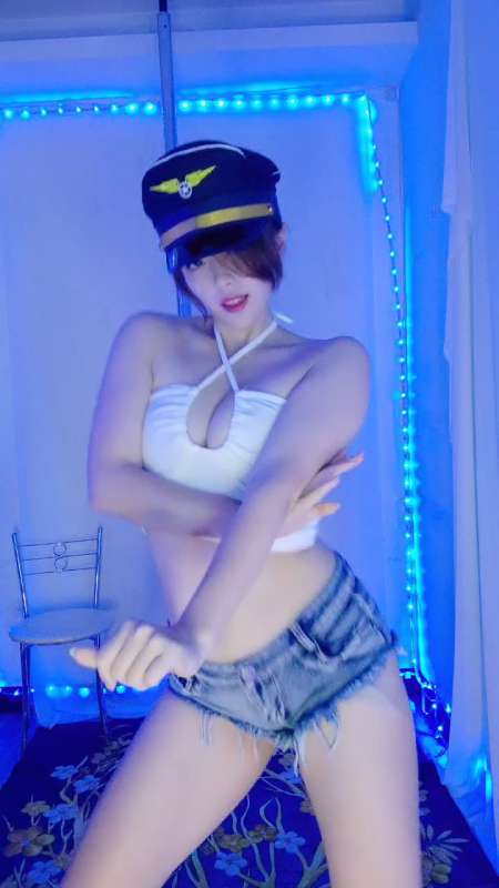 钢管舞女郎小飘飘直播舞蹈 [1V/573M]