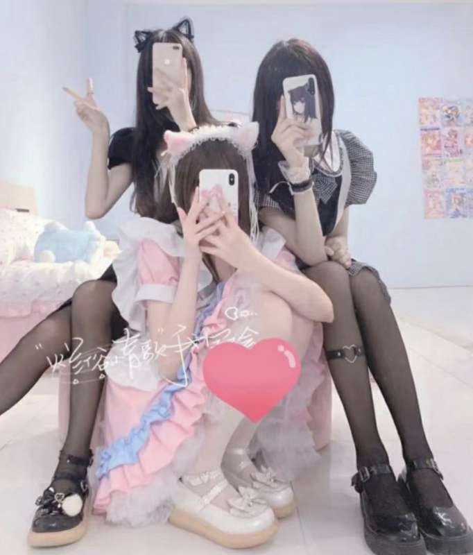 网红姜兔兔私拍视图合集 [553P+98V/559M]