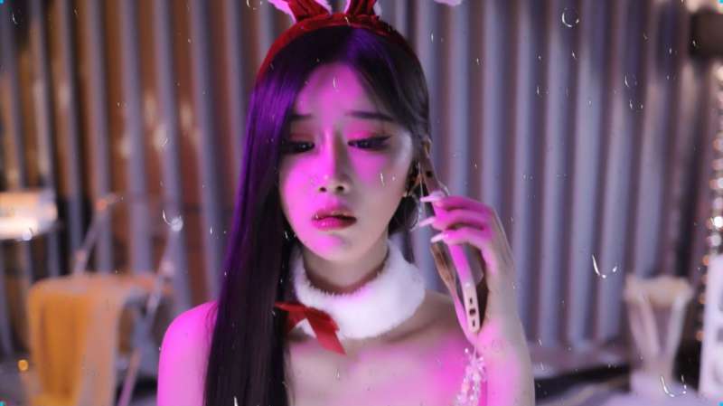 CC极品主播小恩雅定制剧情热舞 [2V/1.24G]