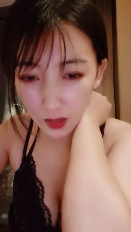 极品御姐你的小小酥来拉直播合集 [3V/2.07G]