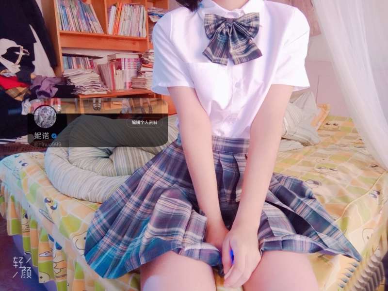 顶级网红妮诺视图私拍合集 [255P+76V/749M]