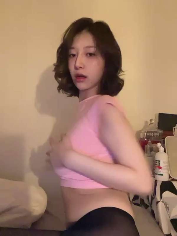 高颜值御姐周舟舞蹈尺度作合集 [15V/549M]