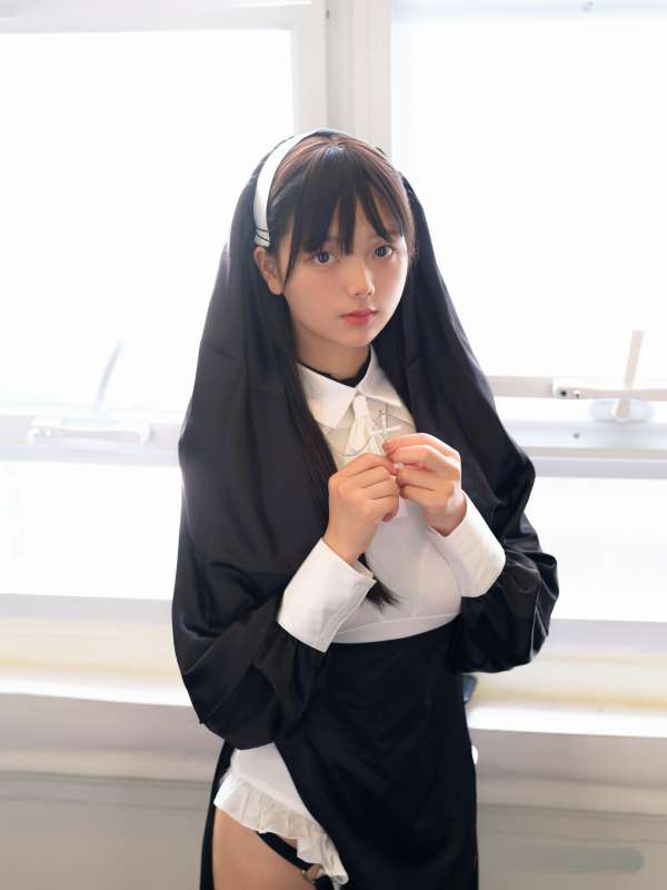 清纯系网红赤西夜夜 – 修女 [89P+1V/1.79G]