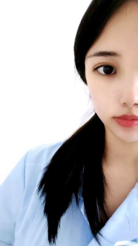 高颜值巨胸温柔小护士岗位上的直播第二期 [5V/2.06G]