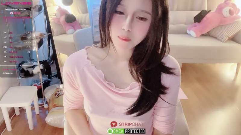S站超极品主播jennyjoice高级粉丝团视频合集 [6V/2.03G]