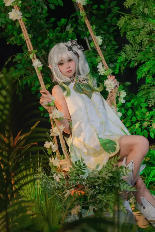 黏黏团子兔(咬一口兔娘) 180套合集下载 [161G]