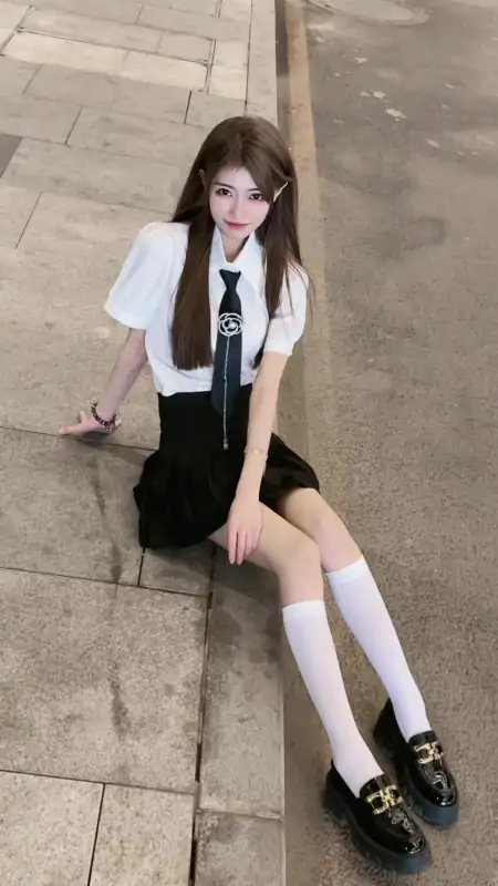 月月大小姐 合集下载 [42P+44V/131MB]