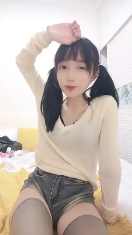 双马尾妹子小猫天使直播合集 [4V/1.91G]