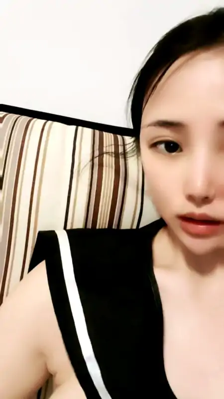 巨胸护士温柔小护士直播秀 [3V/2.42G]