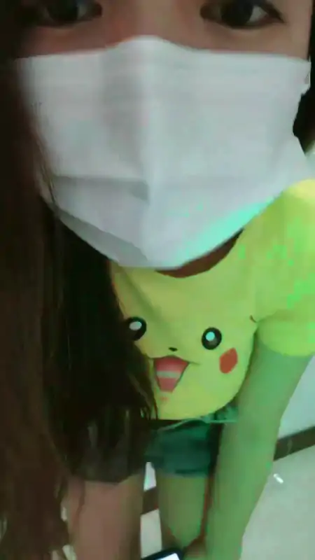 巨胸网红主播肉安尺度秀 [5V/2.4G]