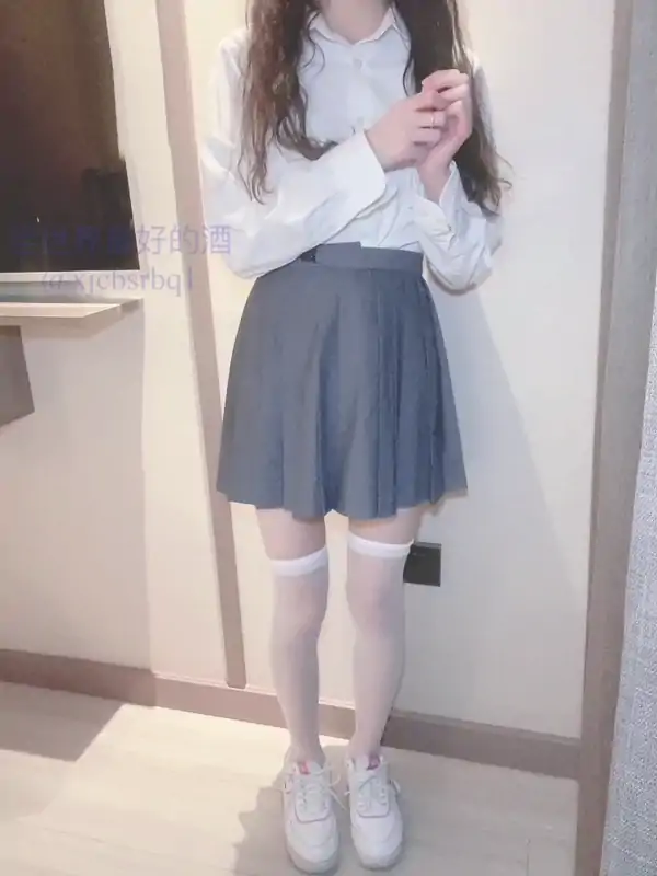 粉嫩网红全世界最好的酒作品合集 [7V/1.33G]