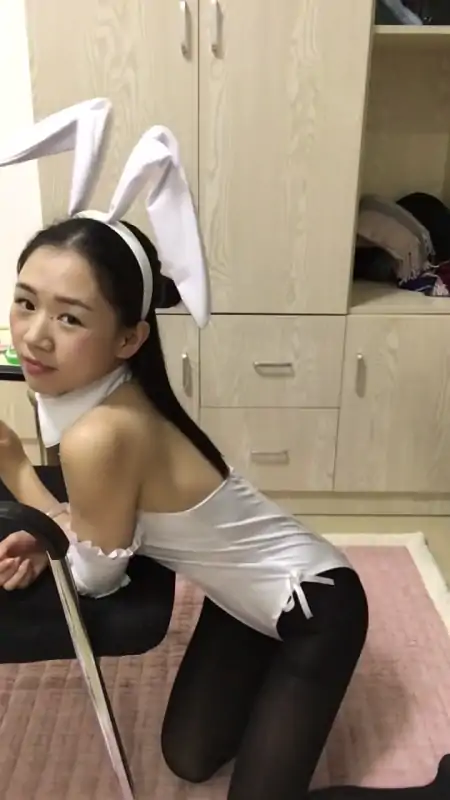 老牌网红兔牙喵喵喵新作合集 [9V/2.14G]