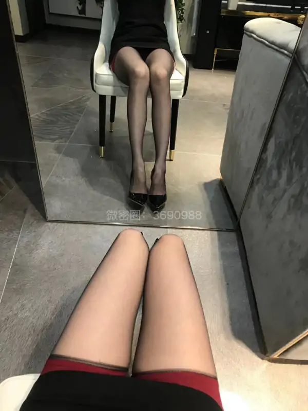 B站丝足系uper Lady鹿的ootd私拍视图合集 [2705P+5V/1G]