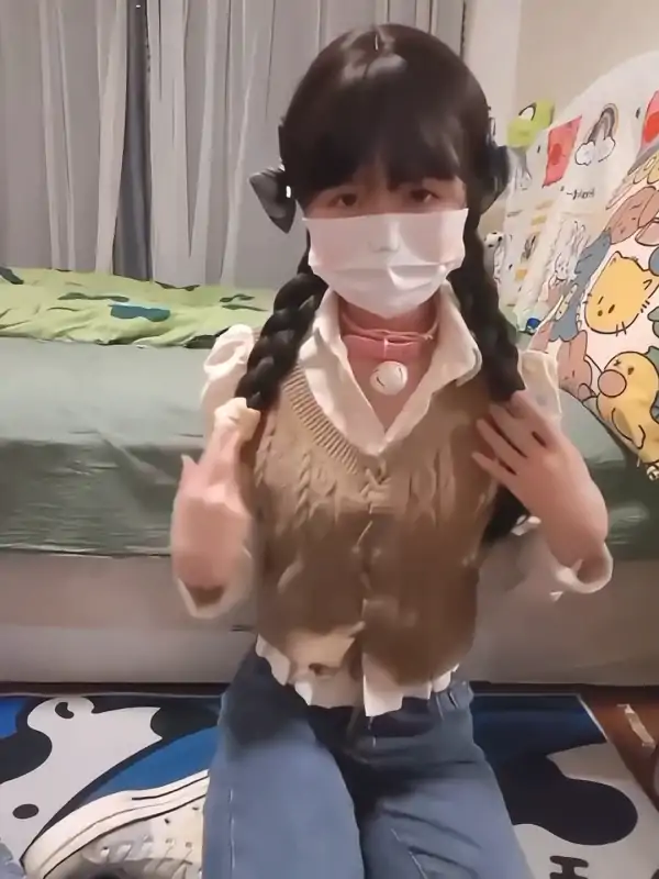 极品颜值反差妹小安定制视频合集 [12V/875M]