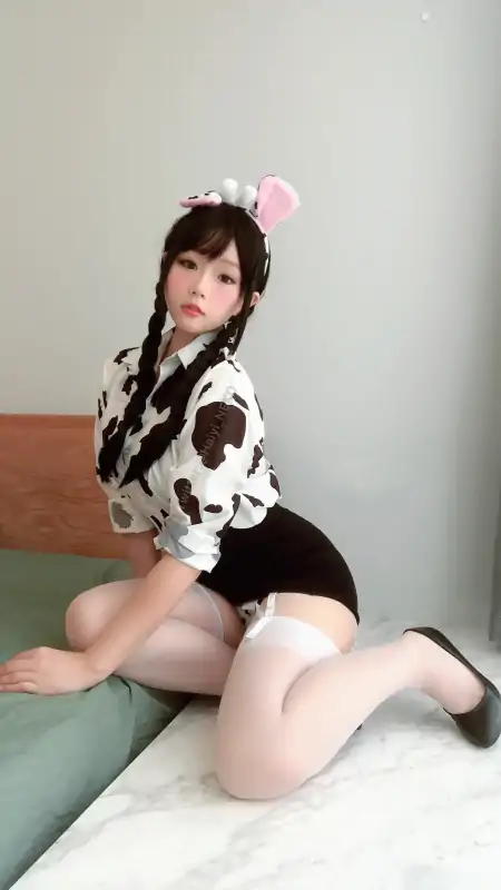 是一只废喵了(nyanya)(haiyi_neko) 24套合集下载 [4G]