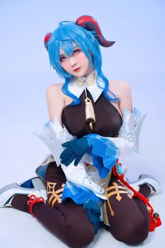 Hiino雪月(hiino_cosplay) 5套合集下载 [104P/321.99MB]