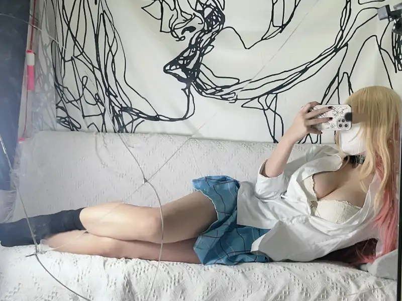 多汁网红你的KK作品雷电将军与喜多川 [42P+15V/784M]