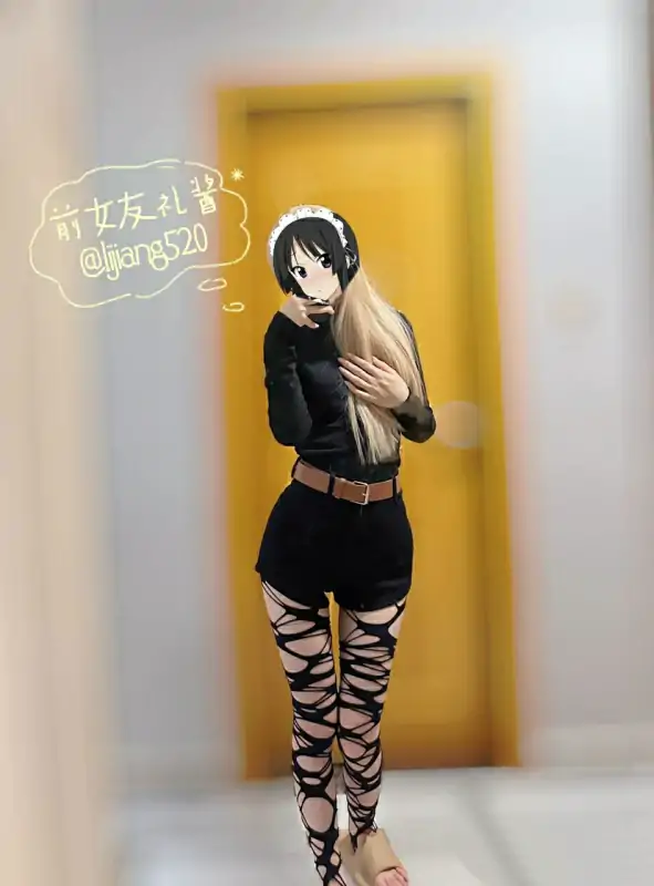 白虎网红前女友礼酱私拍视图合集 [331P+50V/1.51G]