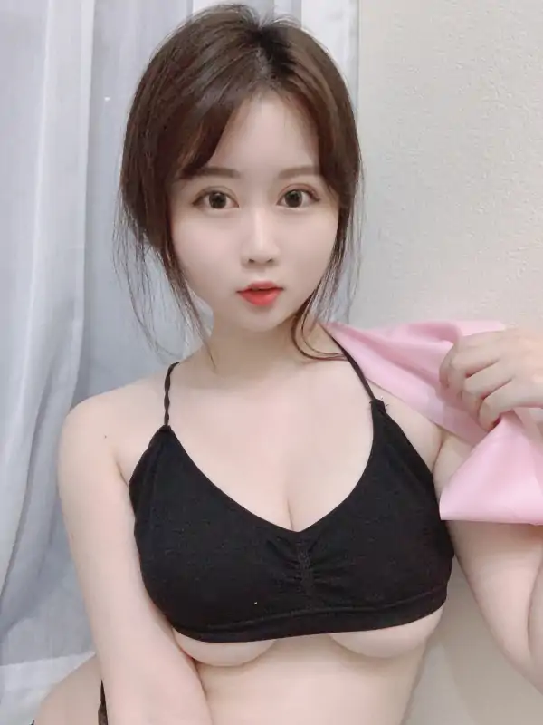 高质量coser是依酱吖写真作品十九套新作合集 [656P+91V/2.66G]