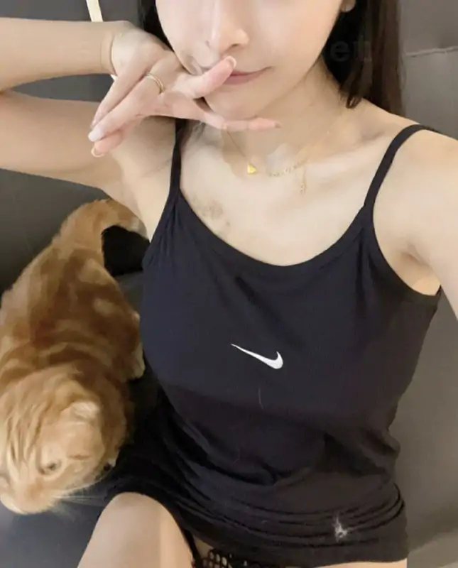 清纯巨胸网红fifibb520高阶会员视图合集 [24P+123V/1.5G]