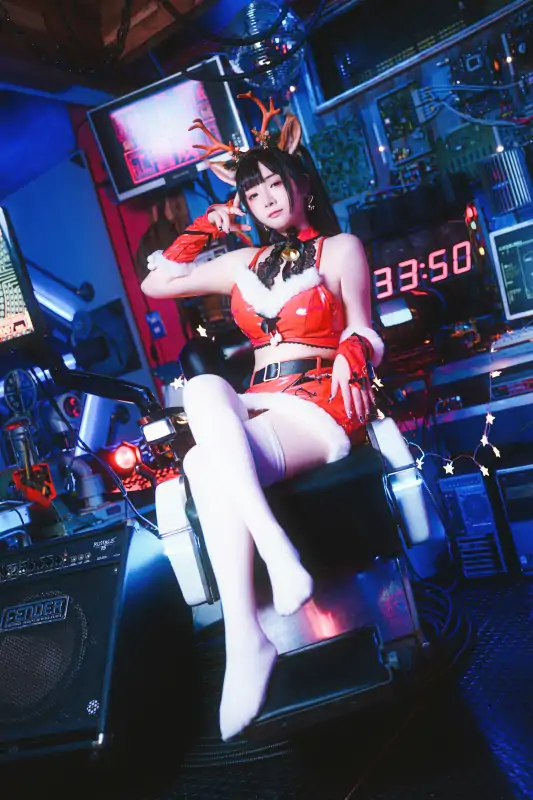 极品网红落落Raku EATME订阅新作合集 [136P+1V/1.33G]