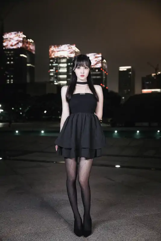 巫小萤 合集下载 [41P/321MB]